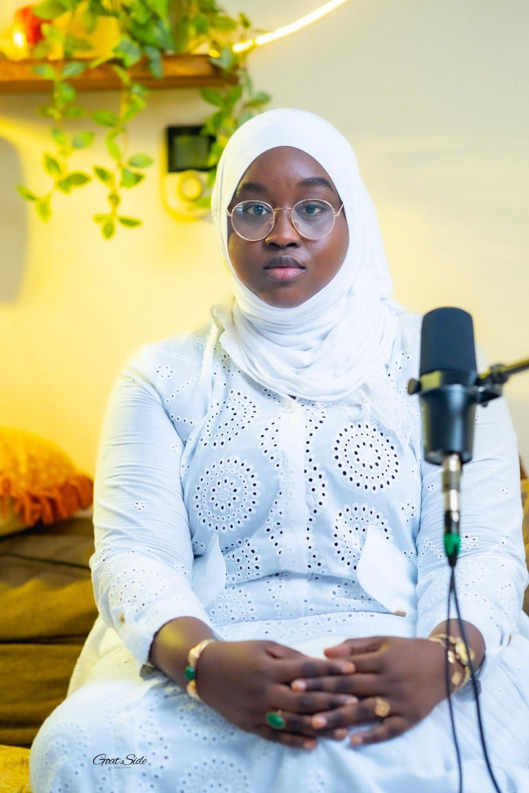 Portrait de Maï Mbacké Djamil lors d’une prise de parole